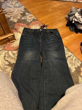 song jeans size 11